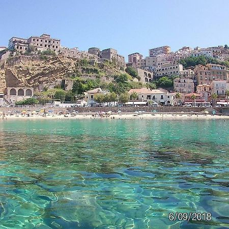 Modern Seaside Apartment Pizzo  Buitenkant foto